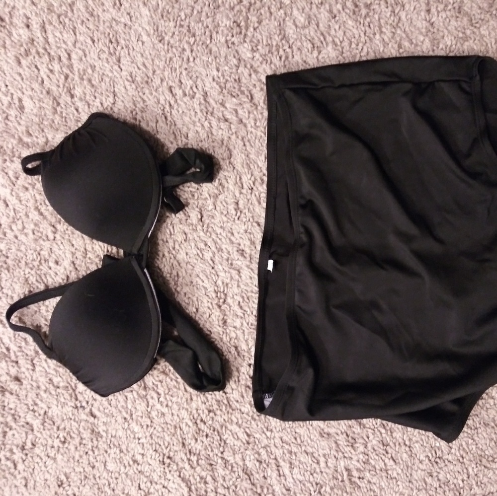 Bikini bottom and top